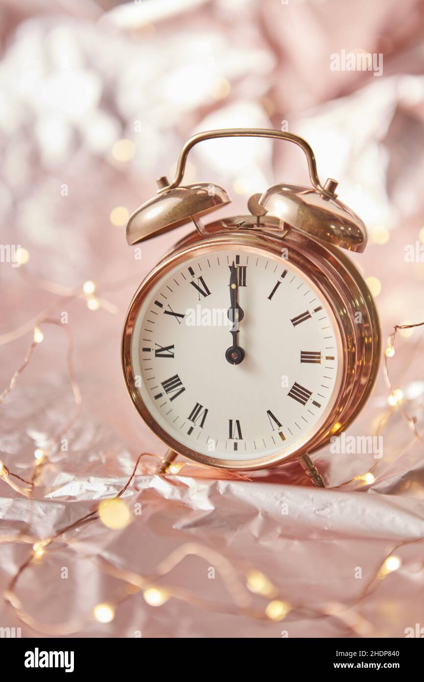 Wecker, Mitternacht, 12`Uhr, Wecker, Midnights, Zwölf`Uhr Stockfoto